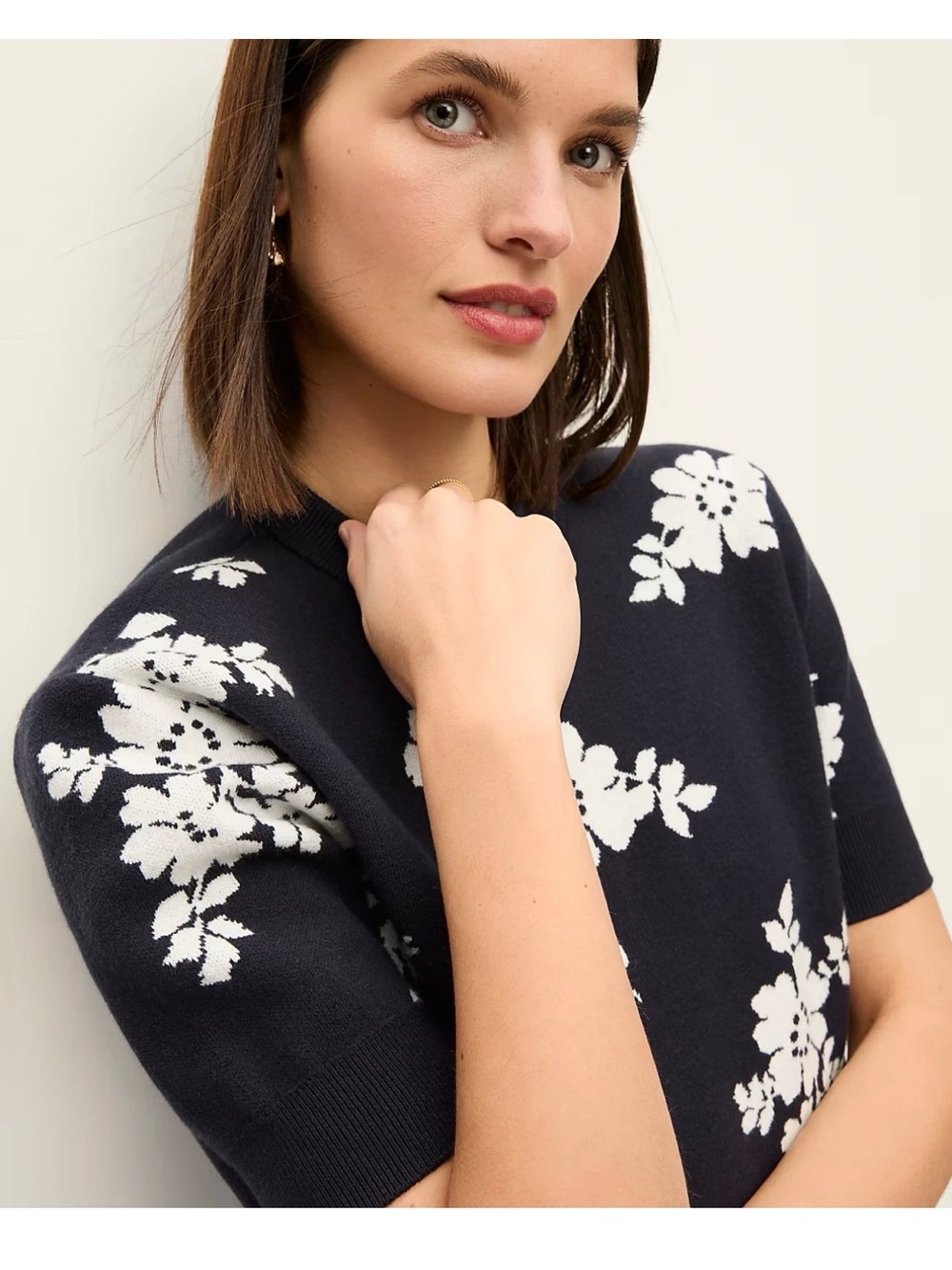 NWT $98 Ann Taylor Floral Jacquard Sweater Tee navy sz S